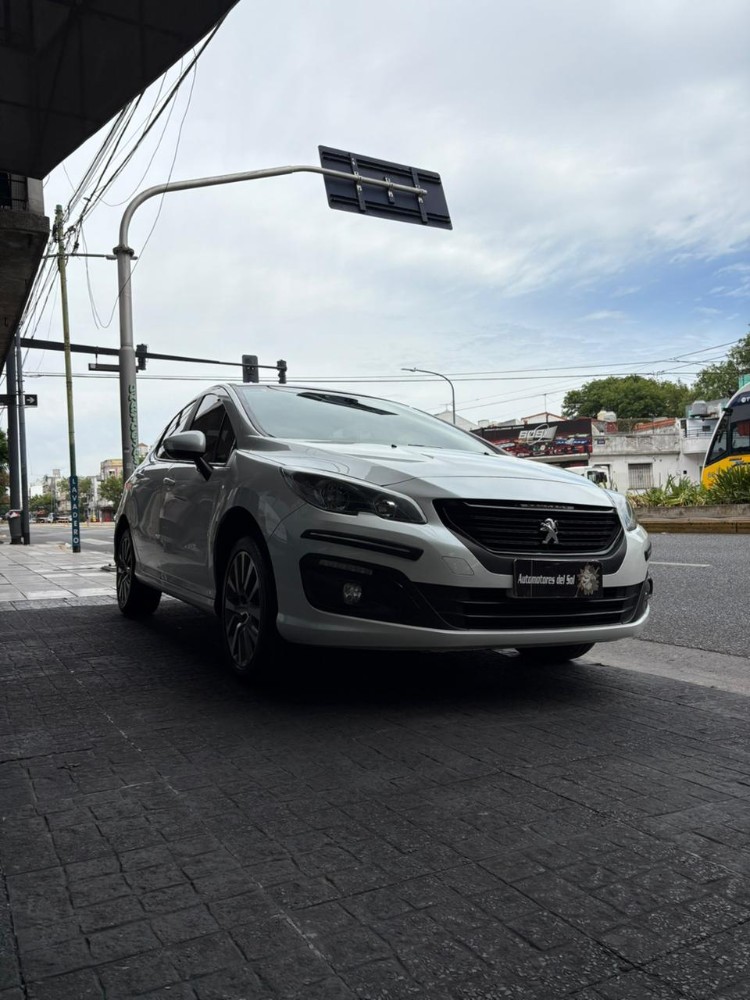 Peugeot 308 Feline — foto 10